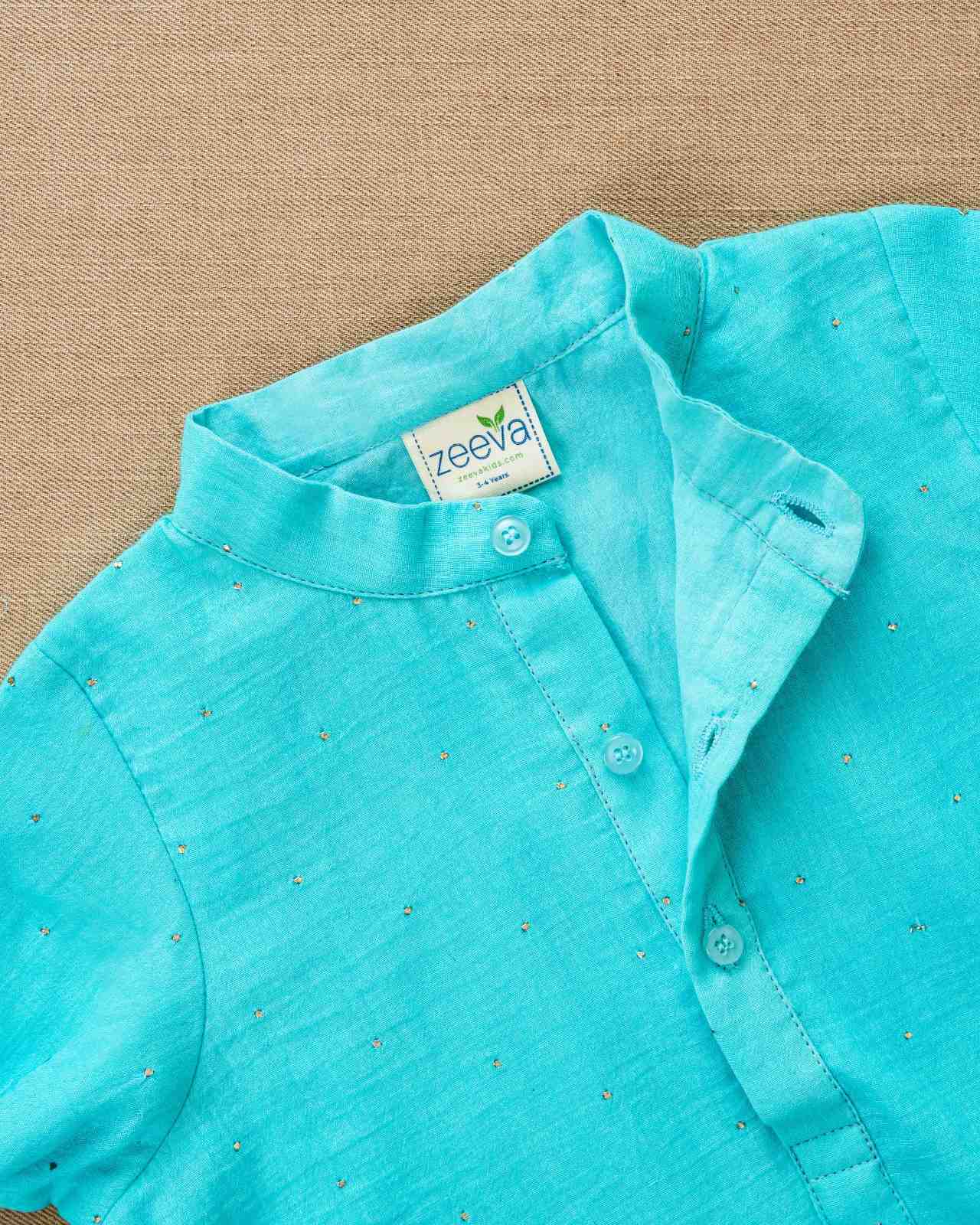 Neeldhara Kurta & Pant Set With Mukaish work