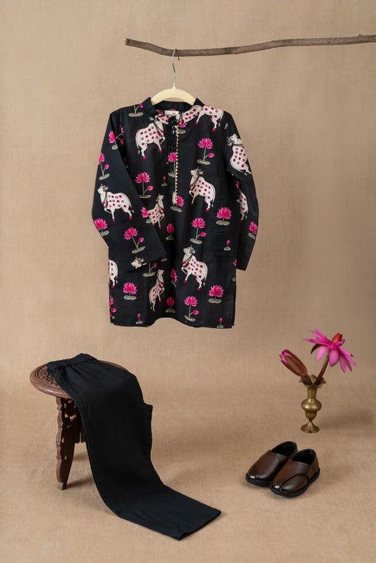 Black Pichwai Print Kurta & Pant Set